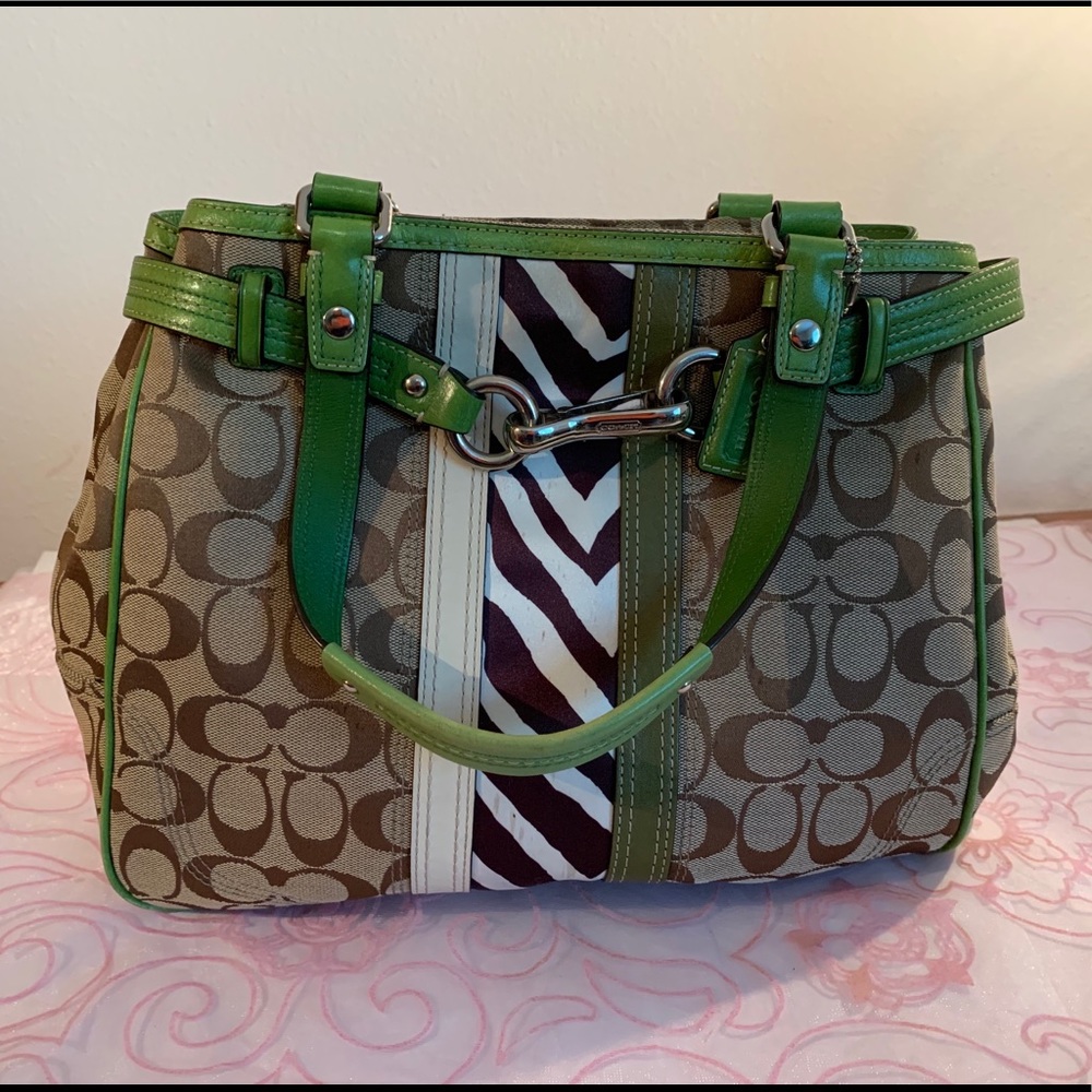 🛍👛 Coach Satchel